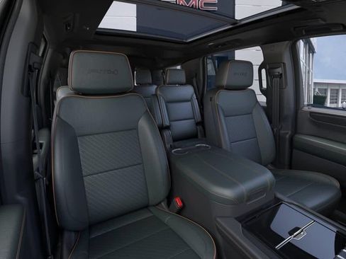New 2026 GMC Yukon AT4 AWD/4WD image 16