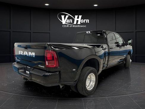 Used 2025 RAM 3500 Laramie AWD/4WD image 7