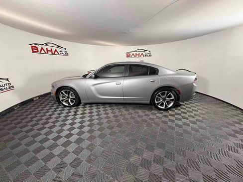 Used 2015 Dodge Charger SXT w/ Premium Group image 5