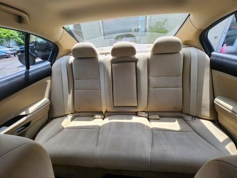 Used 2012 Honda Accord LX image 17