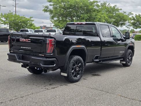 Used 2025 GMC Sierra 3500 AT4 w/ Technology Package AWD/4WD image 46
