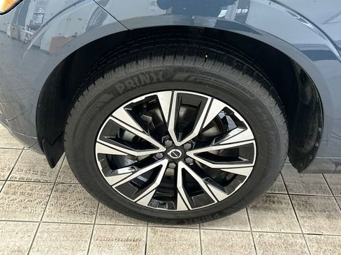Certified 2023 Volvo XC60 B5 Core w/ Climate Package image 8