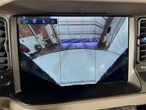 Used 2023 Ford Bronco Wildtrak image 43