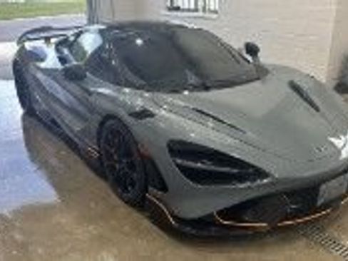 Used 2022 McLaren 765LT RWD image 4