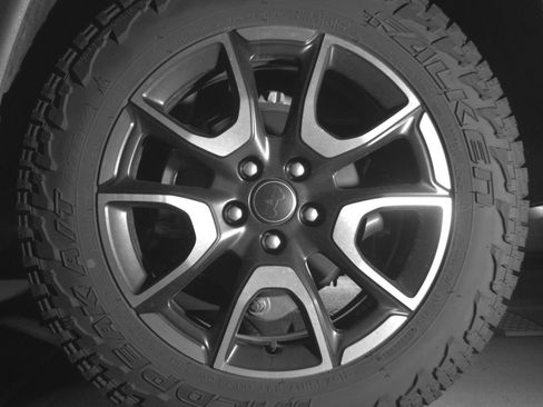 Used 2025 Jeep Compass Trailhawk AWD/4WD image 14
