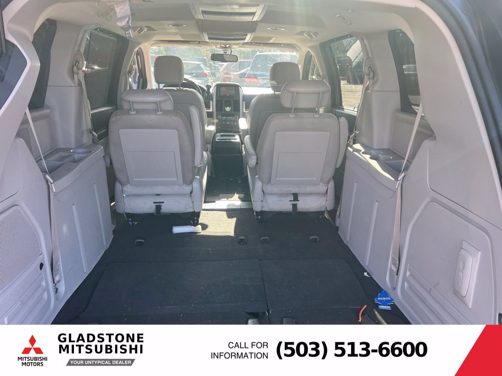 Used 2010 Dodge Grand Caravan SXT FWD image 8