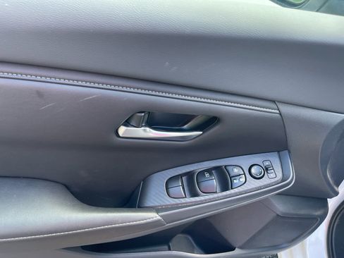 Used 2023 Nissan Sentra S w/ Electronics Package FWD image 9