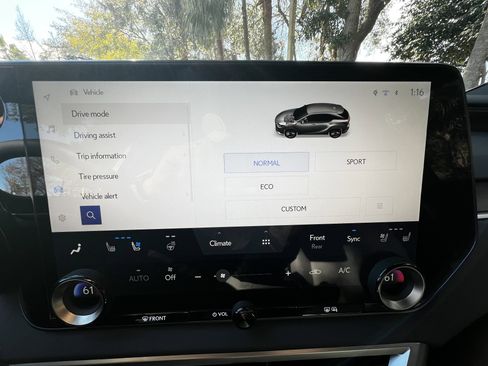 Certified 2025 Lexus RX 350 Premium Plus image 23