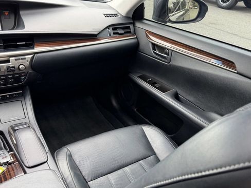 Used 2017 Lexus ES 350 w/ Luxury Package FWD image 20