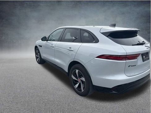 Used 2022 Jaguar F-PACE S image 11