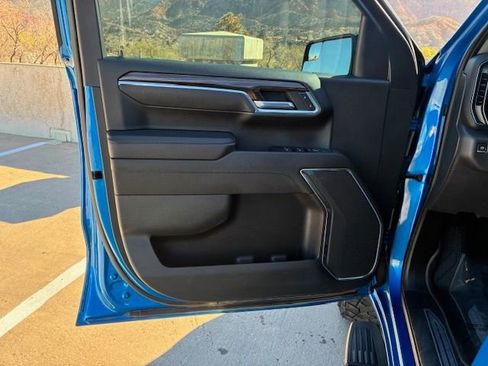 Used 2023 Chevrolet Silverado 1500 LT Trail Boss image 10