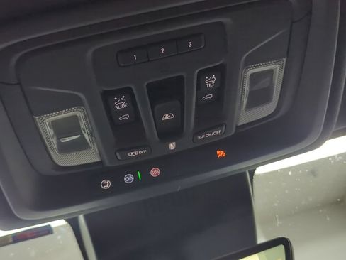 Used 2024 GMC Sierra 1500 Denali Ultimate AWD/4WD image 29
