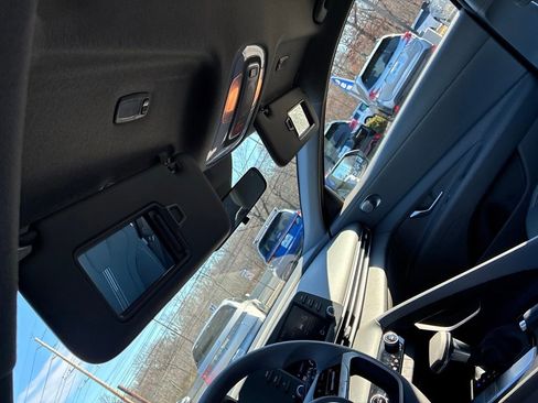 Used 2023 Hyundai Elantra SEL image 37