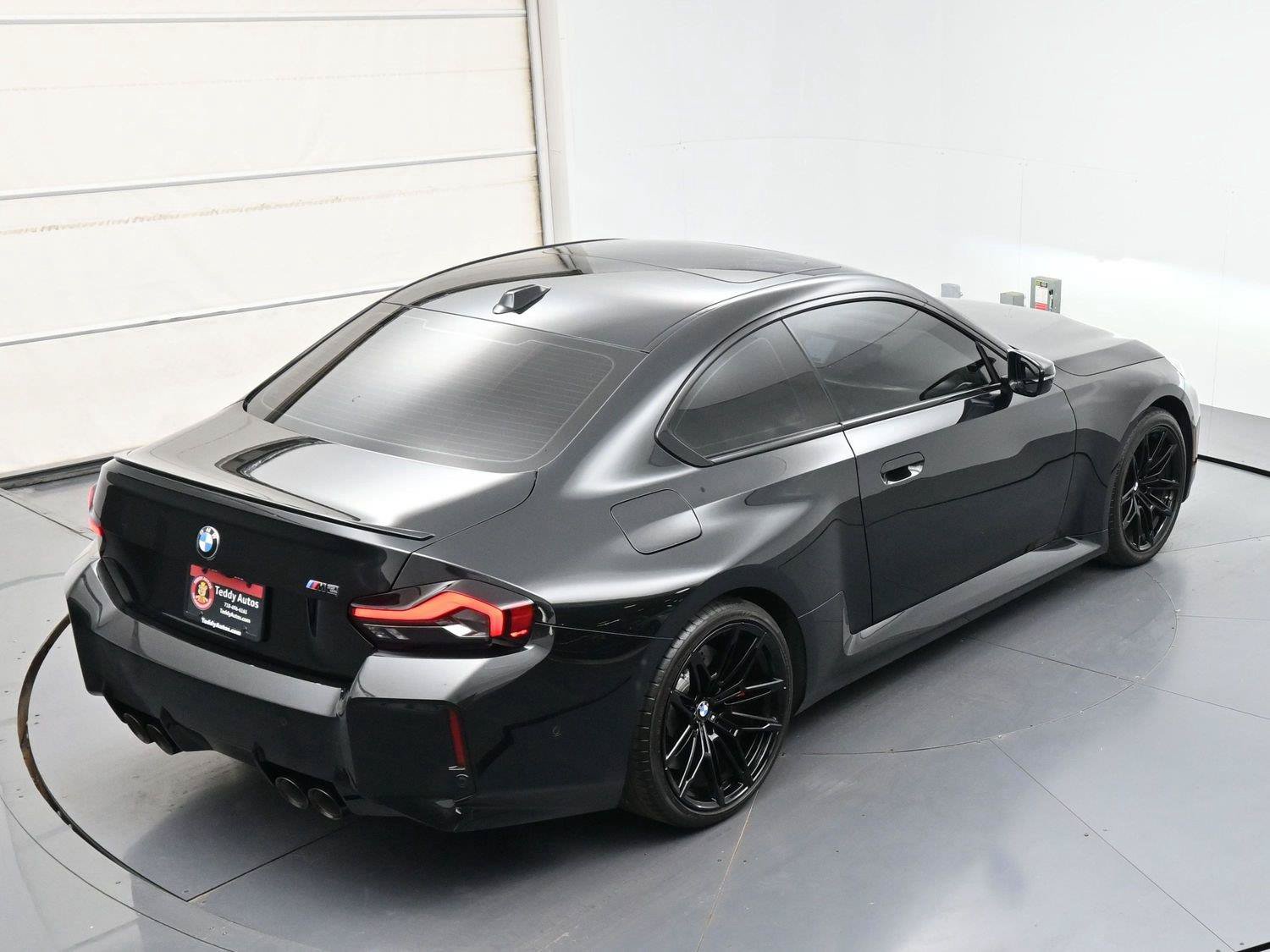 Used 2025 BMW M2 w/ Lighting Package RWD image 36