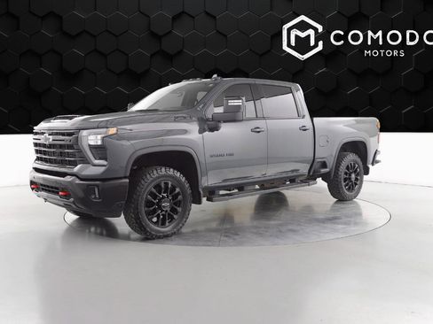 Used 2025 Chevrolet Silverado 3500 LTZ w/ LTZ Plus Package AWD/4WD image 7