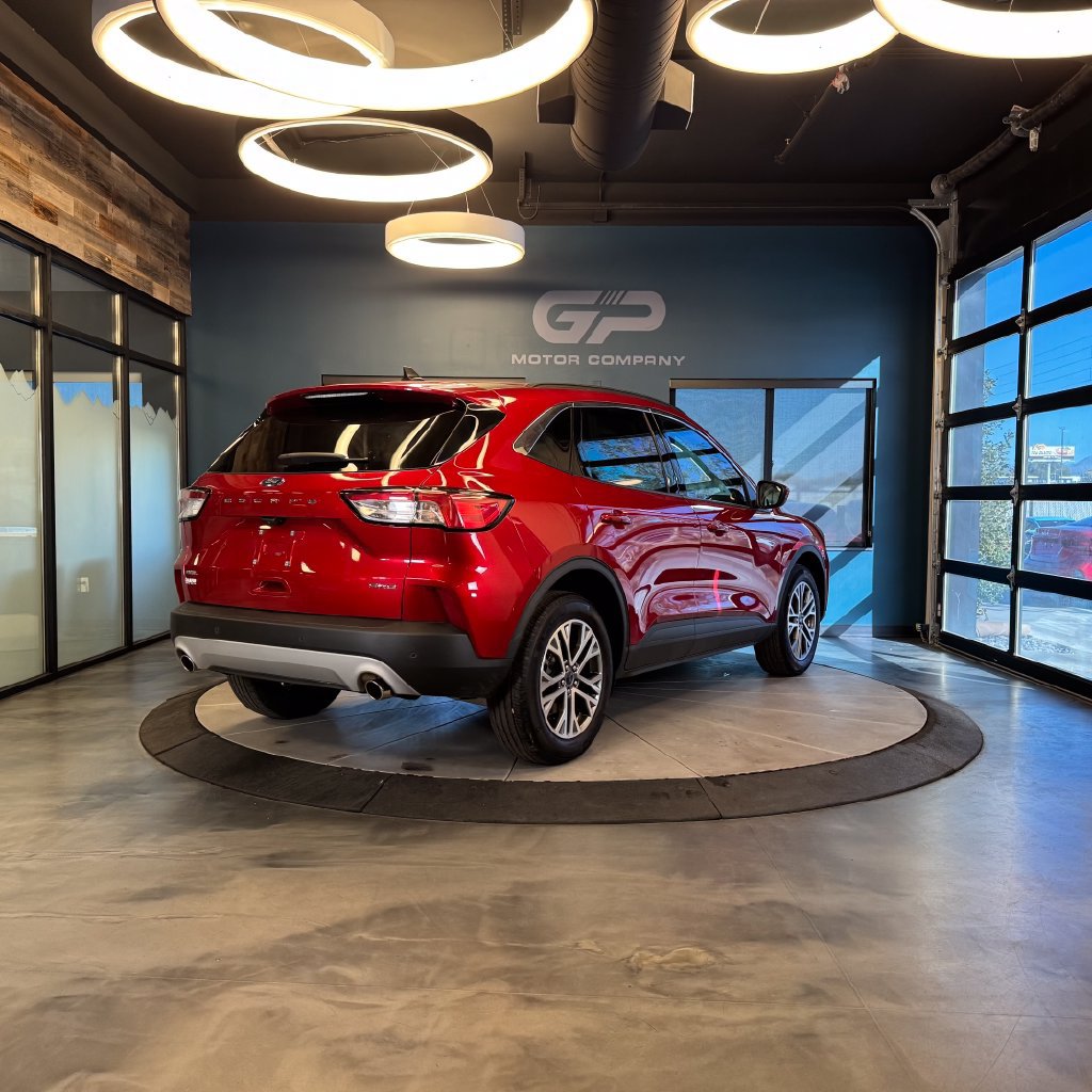 Used 2021 Ford Escape SEL AWD/4WD image 3