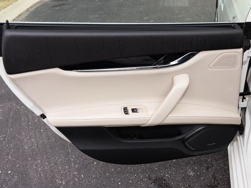 Used 2022 Maserati Quattroporte Modena image 44