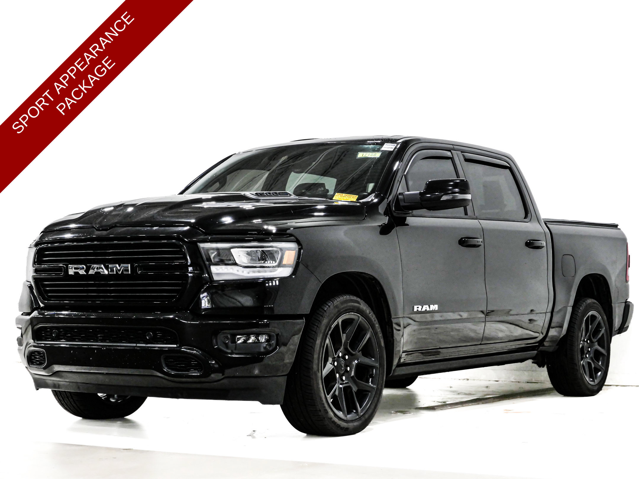 Used 2023 RAM 1500 Laramie AWD/4WD image 3