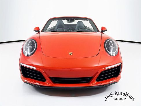 Used 2019 Porsche 911 Carrera S image 2