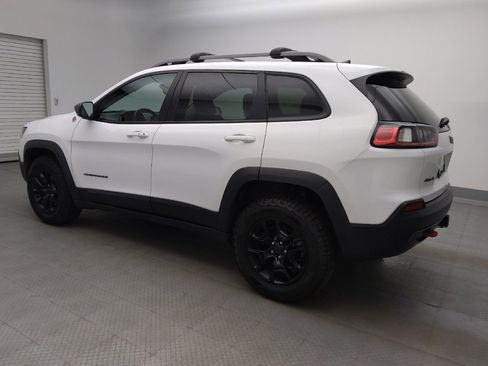 Used 2019 Jeep Cherokee Trailhawk w/ Cold Weather Group AWD/4WD image 3