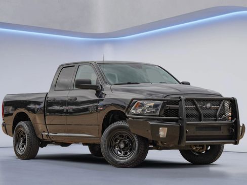 Used 2016 RAM 1500 Express w/ Black Ram 1500 Express Group image 1