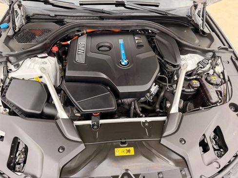 Used 2018 BMW 530e xDrive AWD/4WD image 22