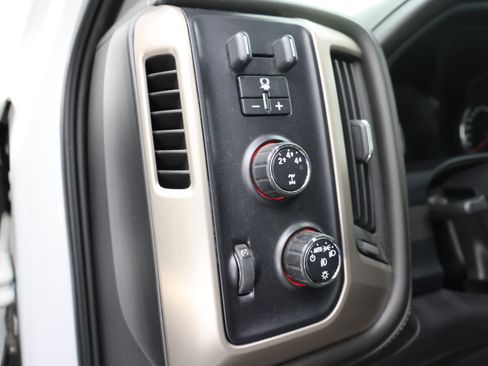 Used 2016 GMC Sierra 2500 Denali w/ Duramax Plus Package AWD/4WD image 39