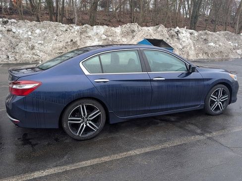 Used 2016 Honda Accord Sport image 3