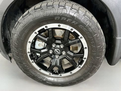 Used 2024 Nissan Pathfinder Rock Creek AWD/4WD image 32