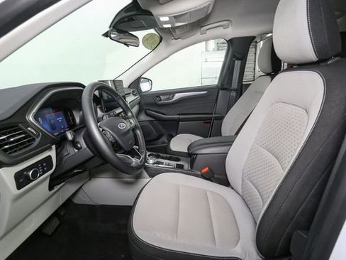 Used 2024 Ford Escape Active w/ Tech Pack #1 AWD/4WD image 40