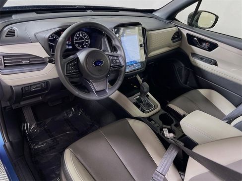 Certified 2025 Subaru Forester Limited image 10