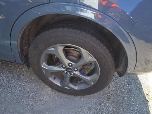 Used 2023 Ford Escape ST-Line w/ Tech Pack #1 AWD/4WD image 11