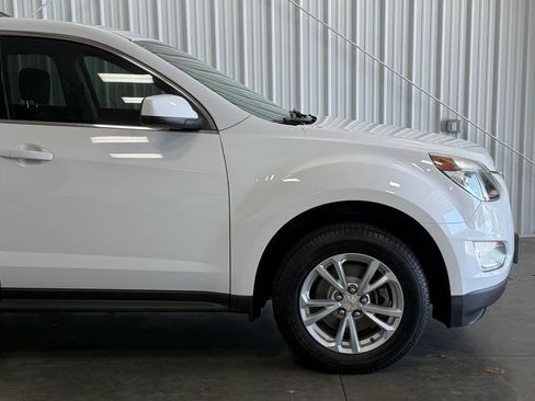 Used 2017 Chevrolet Equinox LT w/ Convenience Package image 34