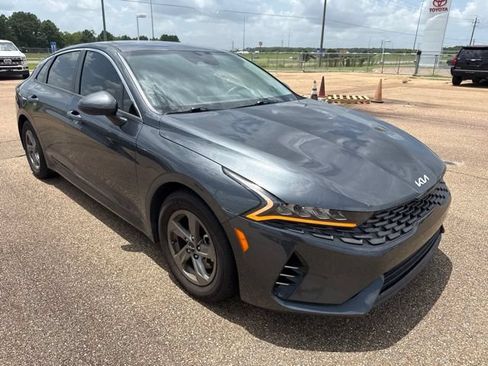 Used 2023 Kia K5 LXS FWD image 3