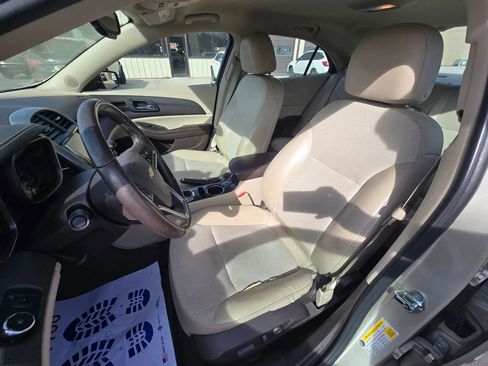 Used 2015 Chevrolet Malibu LT FWD image 9