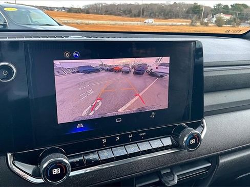 Used 2025 Chevrolet Colorado Trail Boss image 21