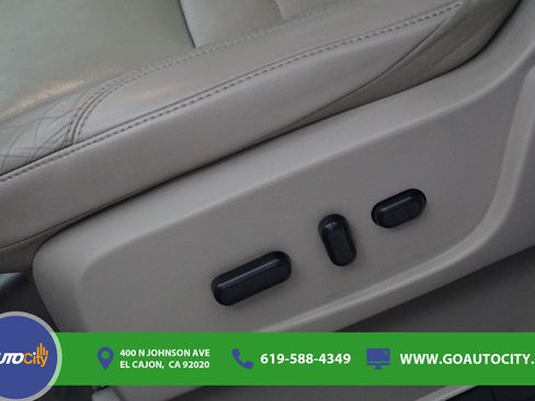 Used 2016 Ford Escape Titanium w/ Equipment Group 301A FWD image 18