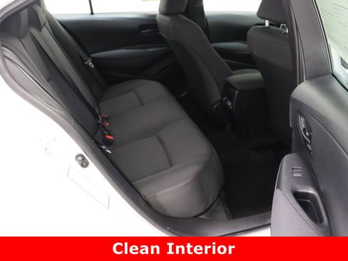 Certified 2025 Toyota Corolla LE image 30