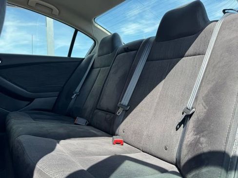 Used 2012 Nissan Altima 2.5 S w/ Special Edition Pkg FWD image 7