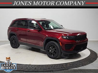 Used 2024 Jeep Grand Cherokee Altitude