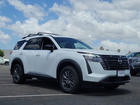 New 2026 Nissan Pathfinder SV FWD image 8