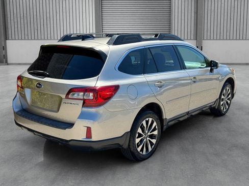 Used 2016 Subaru Outback 2.5i Limited AWD/4WD image 36