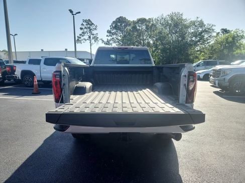 New 2026 GMC Sierra 3500 AT4 w/ Technology Package AWD/4WD image 5