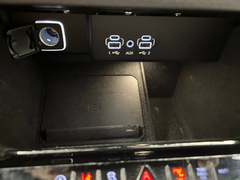 Used 2024 Jeep Wagoneer Series II w/ Flexible Seating Group AWD/4WD image 62