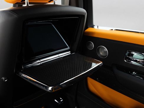 New 2027 Rolls-Royce Cullinan Black Badge AWD/4WD image 21