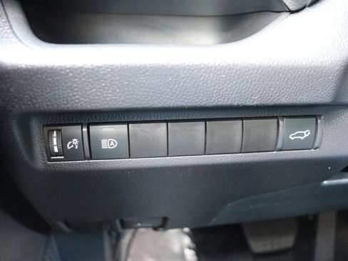 Used 2025 Toyota RAV4 XLE image 25