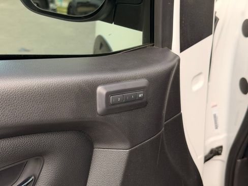 Used 2023 Nissan Titan PRO-4X w/ Pro-4x Convenience Package AWD/4WD image 26