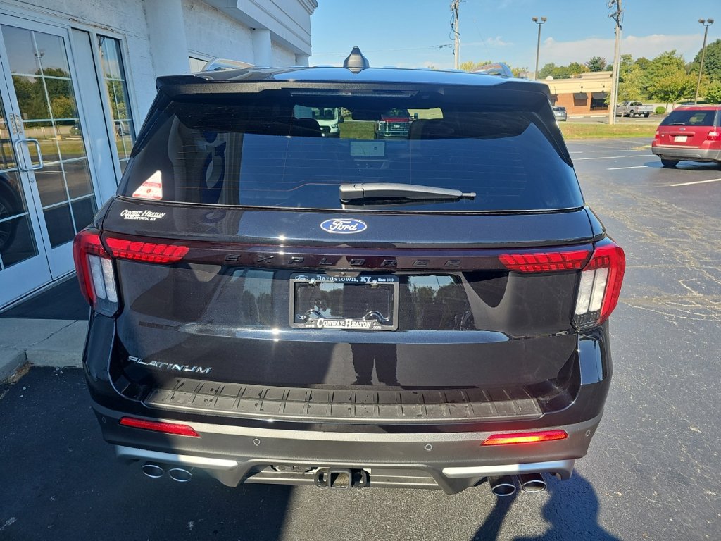 New 2027 Ford Explorer Platinum w/ 3.0L Ultimate Package AWD/4WD image 5