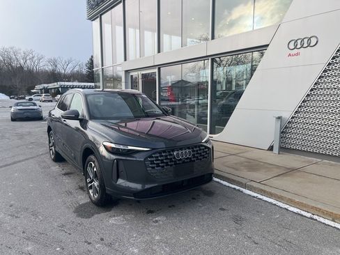 Used 2025 Audi Q5 Premium Plus image 3