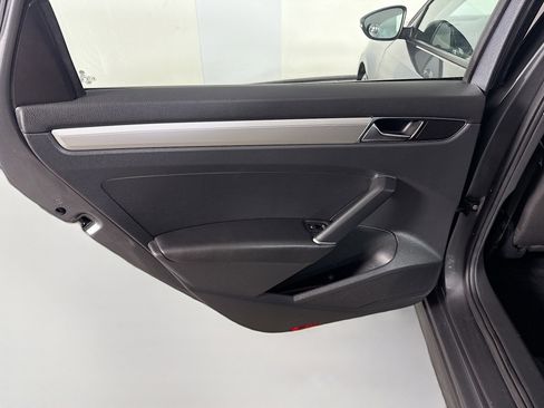 Used 2018 Volkswagen Passat 2.0T S w/ Driver Assistance Package image 25